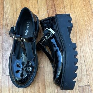 Dolls Kill Mary Jane Flower Platform Shoes